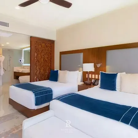 Deluxe Studio Pool View - Villa La Valencia
